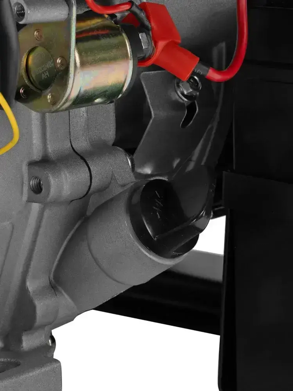 Генератор бензиновый DENZEL PS 90 ED-3, 9 кВт и 460 см3 объем двигателя, 230/400 В и 25 л топливного бака, электростартер и блок AVR, 3 розетки и силовые клеммы, трехфазный 946944