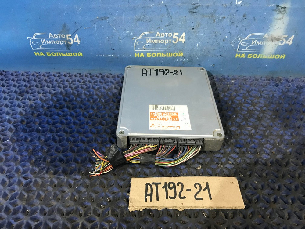 Компьютер двигателя TOYOTA CARINA 1994