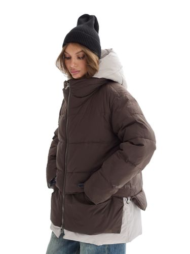 Куртка с контрастной отделкой в шоколадном цвете