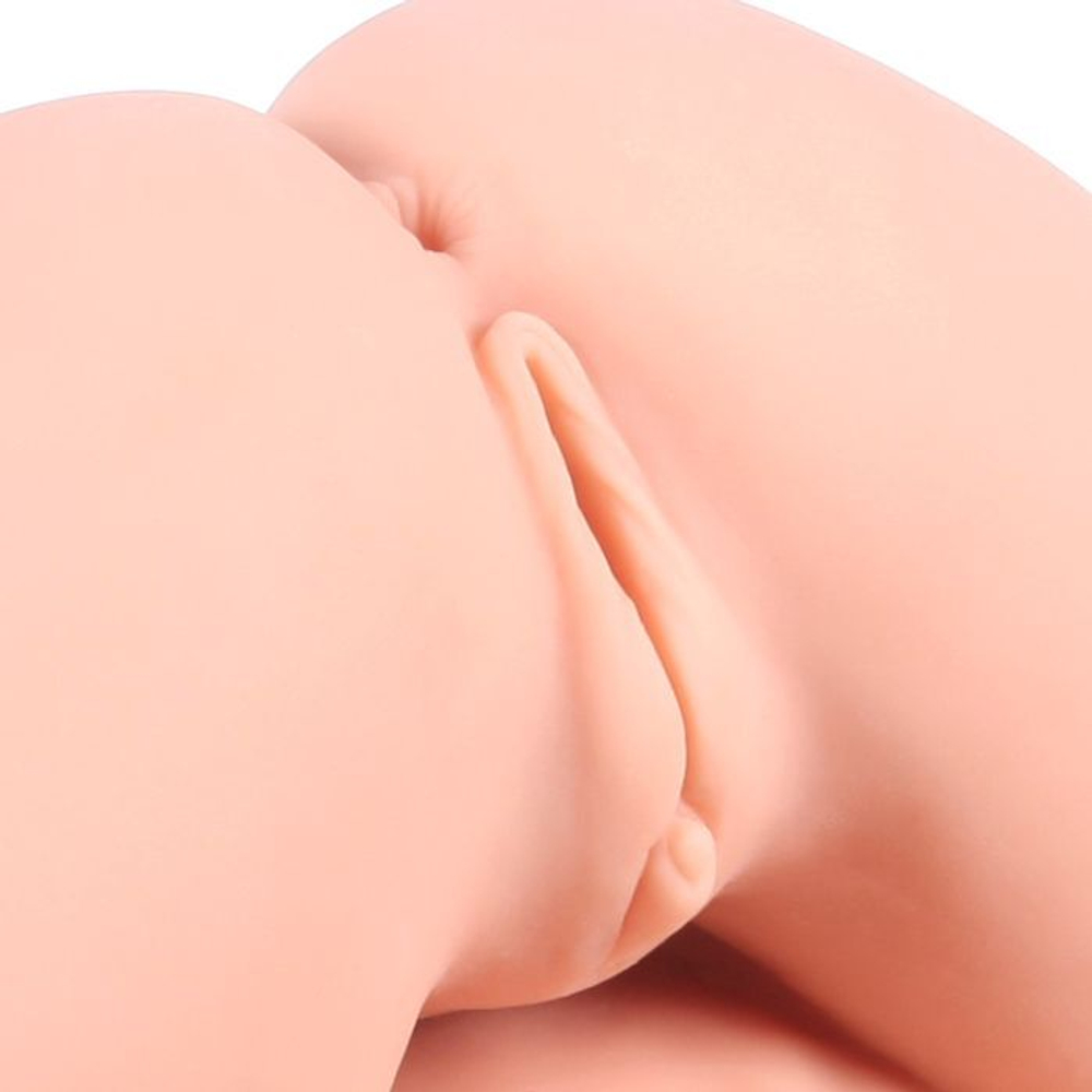 Мастурбатор-полуторс Valentina с двойным слоем материала (Цвет: телесный)