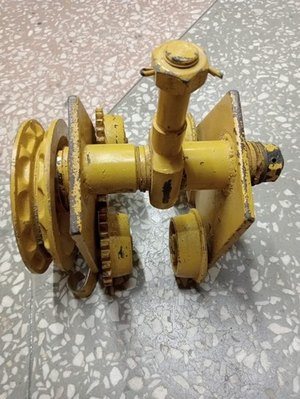 Кошка с ручным приводом без тяговой цепи. г/п =2,0 т