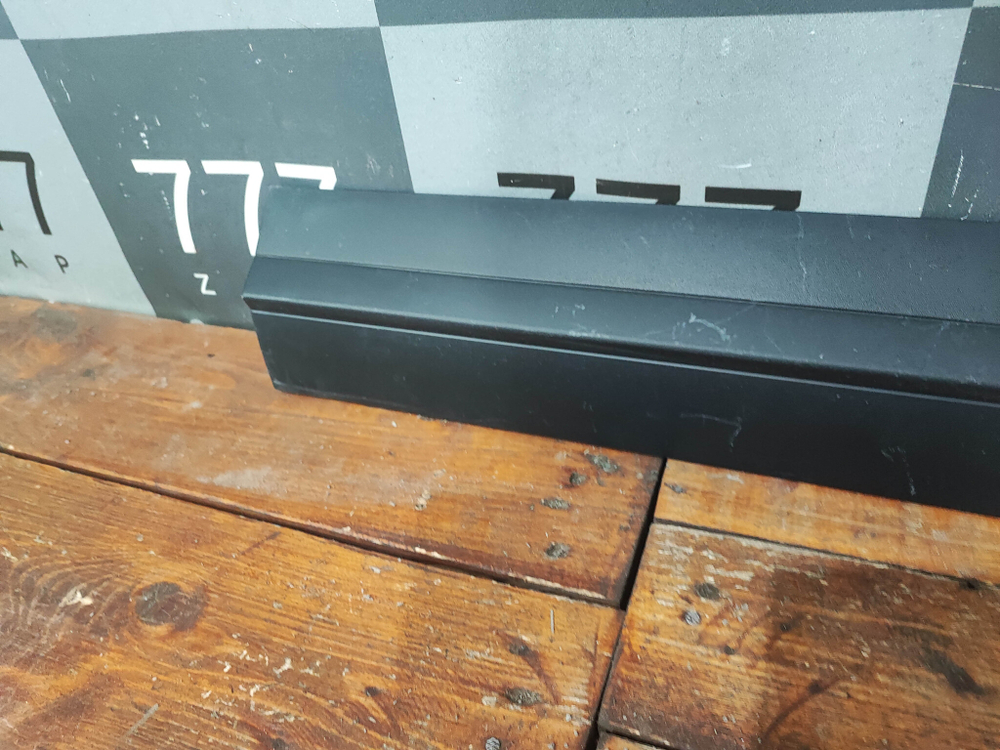 Молдинг сдвижной двери Kia Carnival 4 (KA4) 20-нв Б/У Оригинал 87733R0000