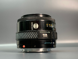 Minolta 35-70mm небольшие сколы на линзе Sony A