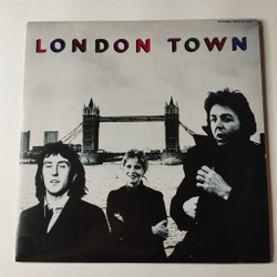 Винтажная виниловая пластинка LP Paul McCartney Wings London Town (Japan 1978) (No Obi) With A Little Luck
