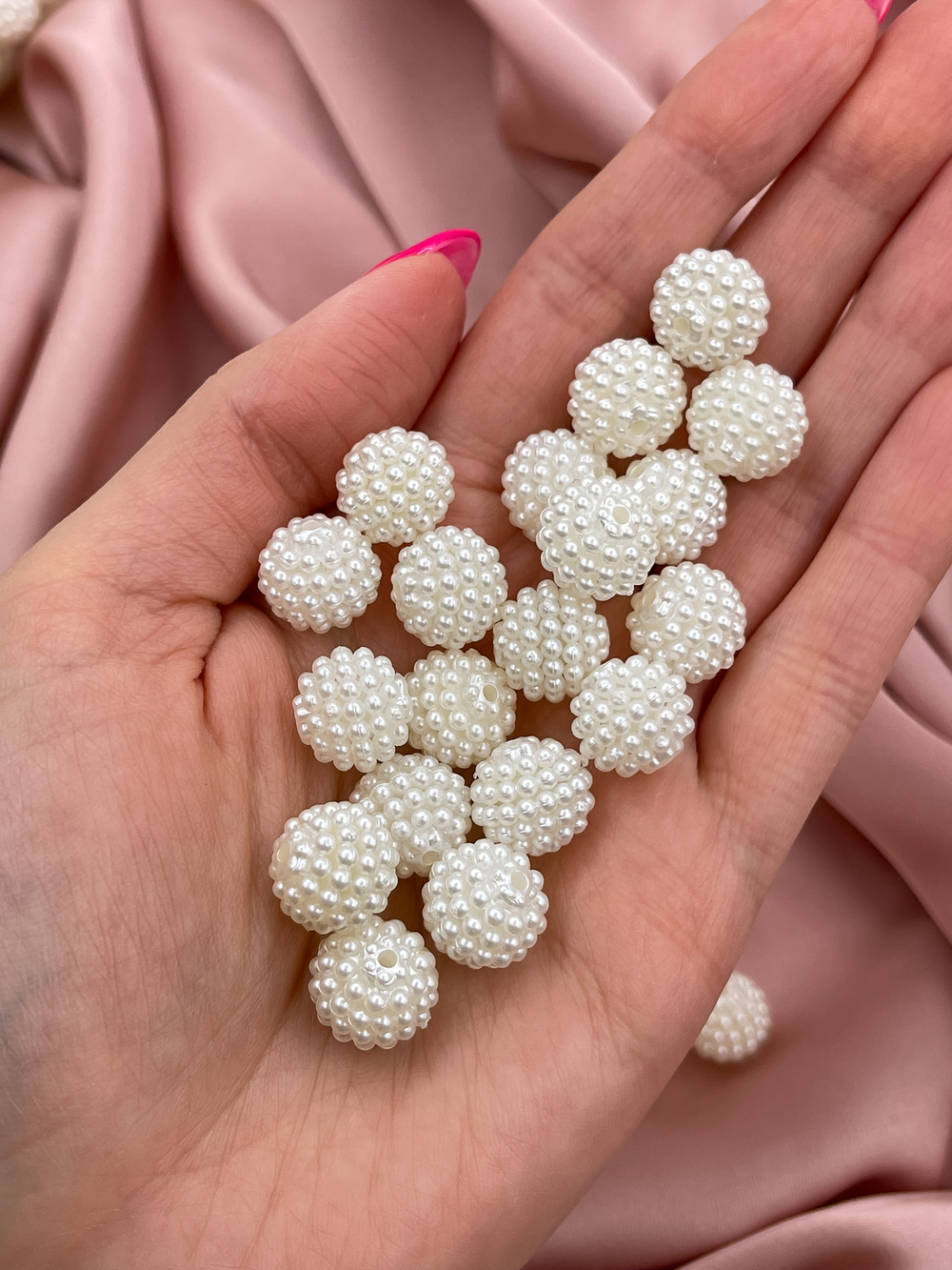 Бусины шамбала белые (перламутровые) 500 грамм (±5гр)