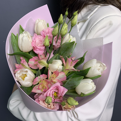 Букет "Линда" (Тюльпаны, Эустома, Альстромерии)