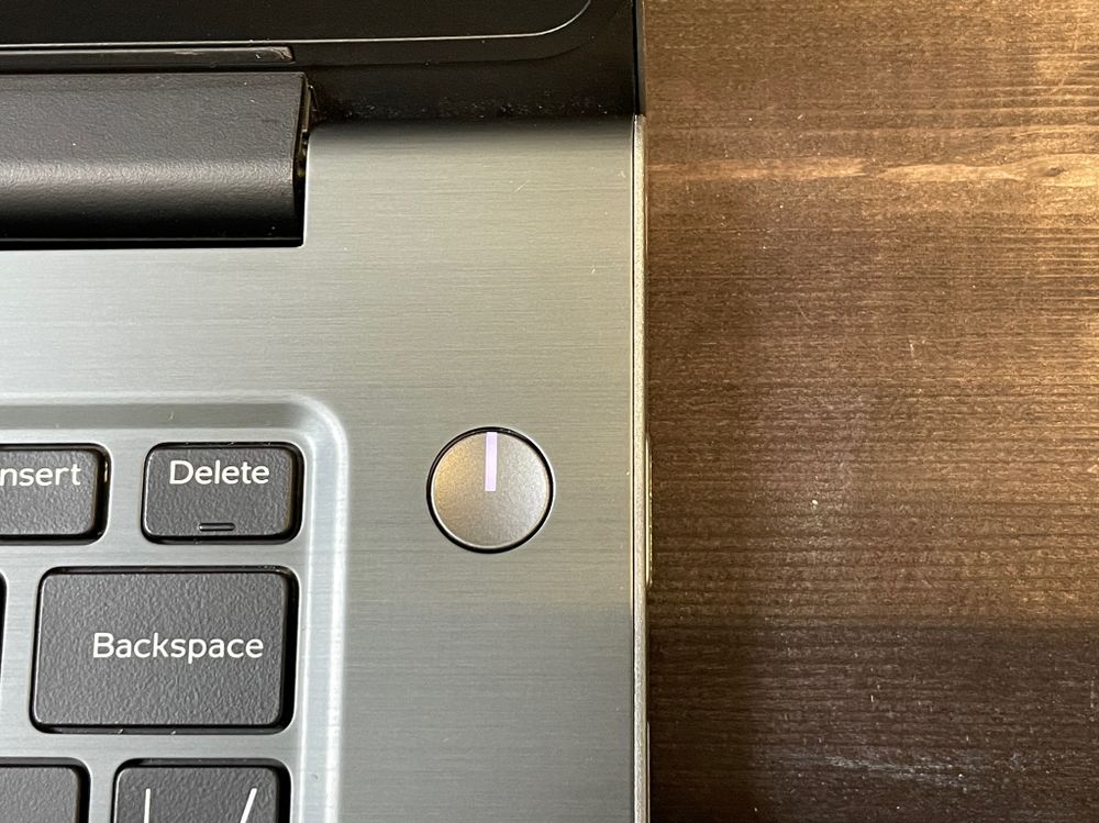 Ноутбук Dell Vostro P75G