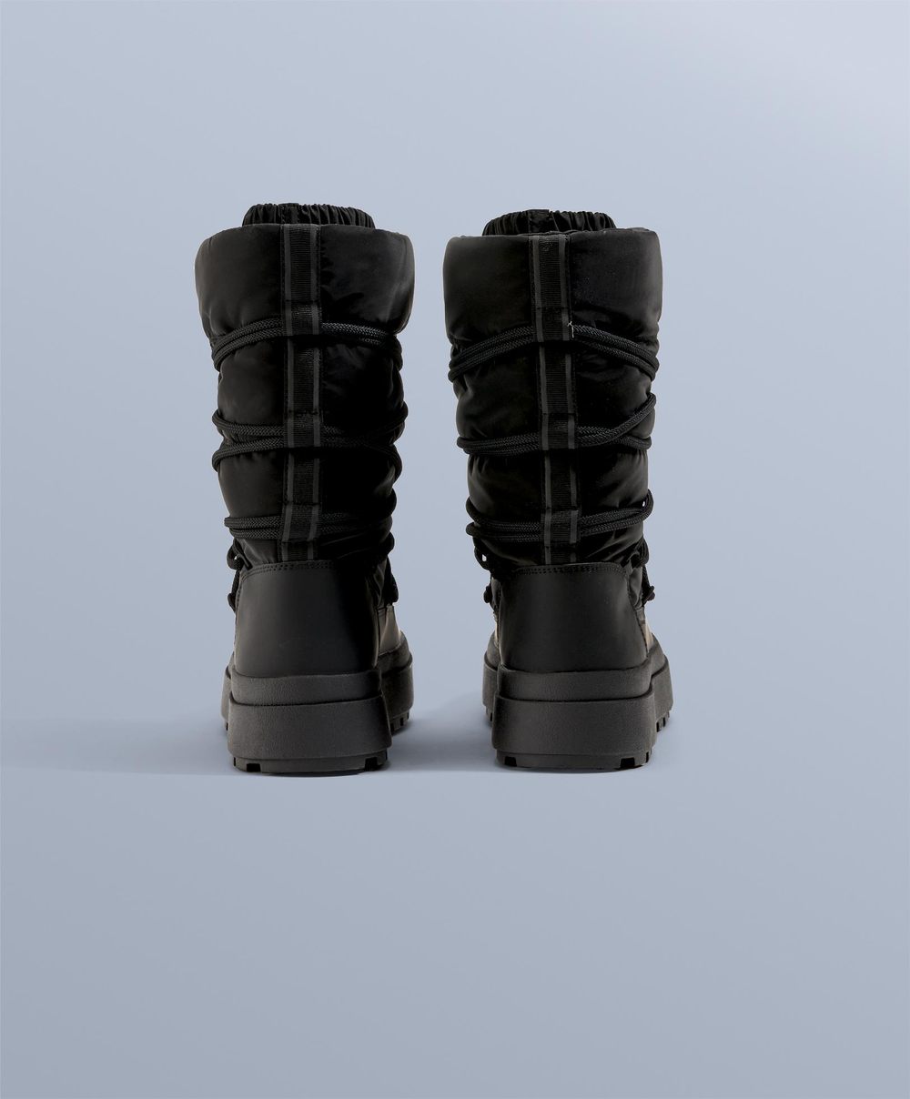 OYSHO Нейлоновые ботинки на шнуровке для après-ski, черный