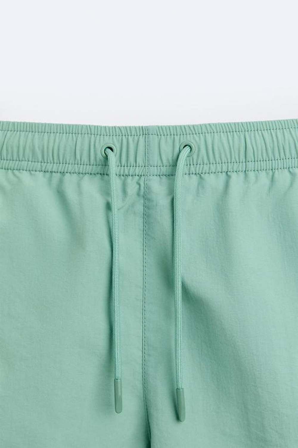 ZARA БАЗОВЫЕ ПЛАВКИ КЛАССИЧЕСКОГО КРОЯ, ПАСТЕЛЬНО-ЗЕЛЕНЫЙ