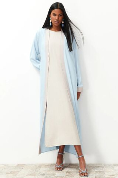 Голубой халат