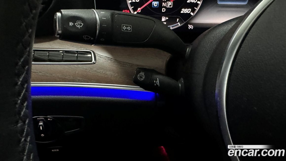 Mercedes-Benz E-Class W213 E300 4MATIC Exclusive (10.2019)
