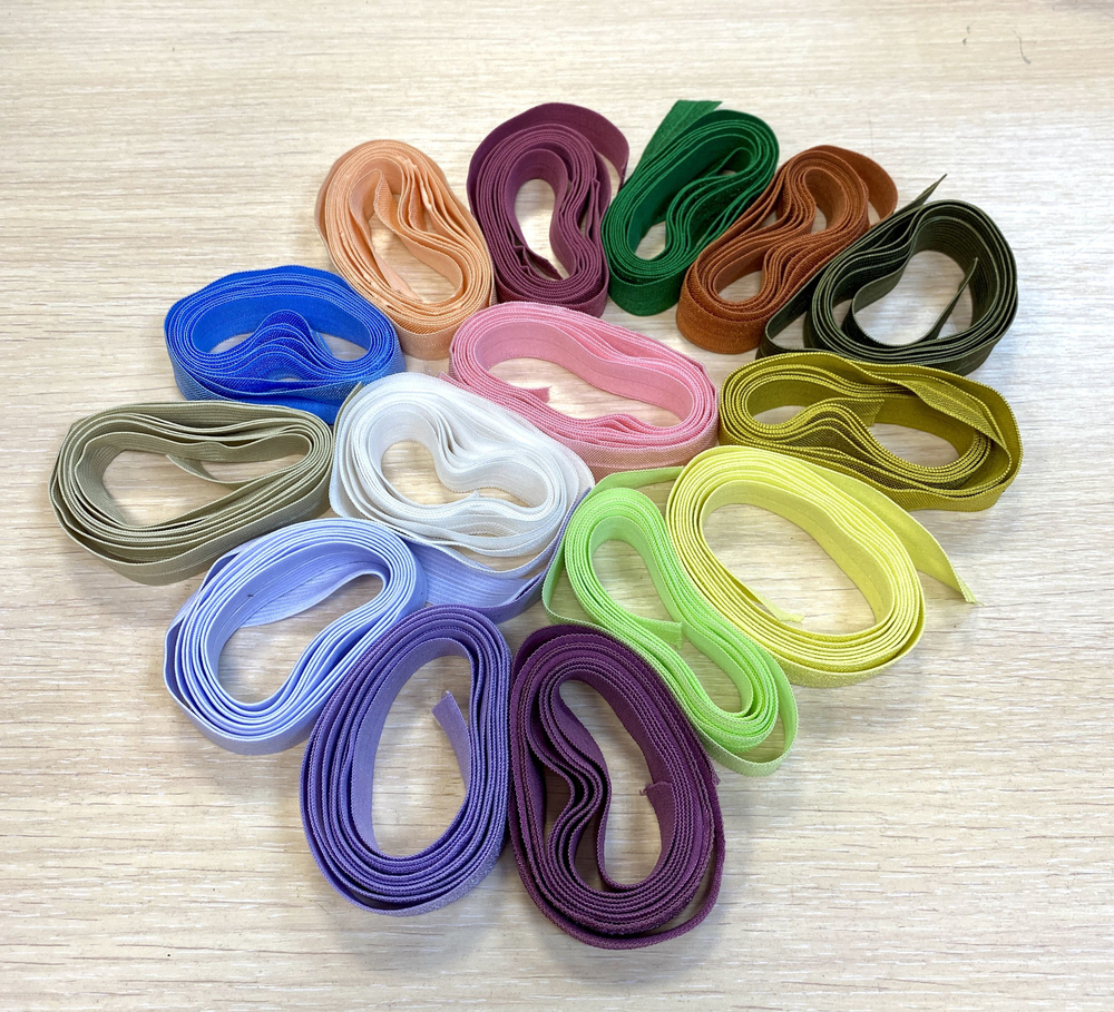 Бейка трикотажная эластичная 15мм (15 цветов по 1,5 м)