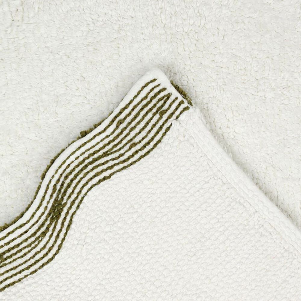 Коврик для ванной с кантом оливкового цвета из коллекции Trendy Ruffles, 50x80 см