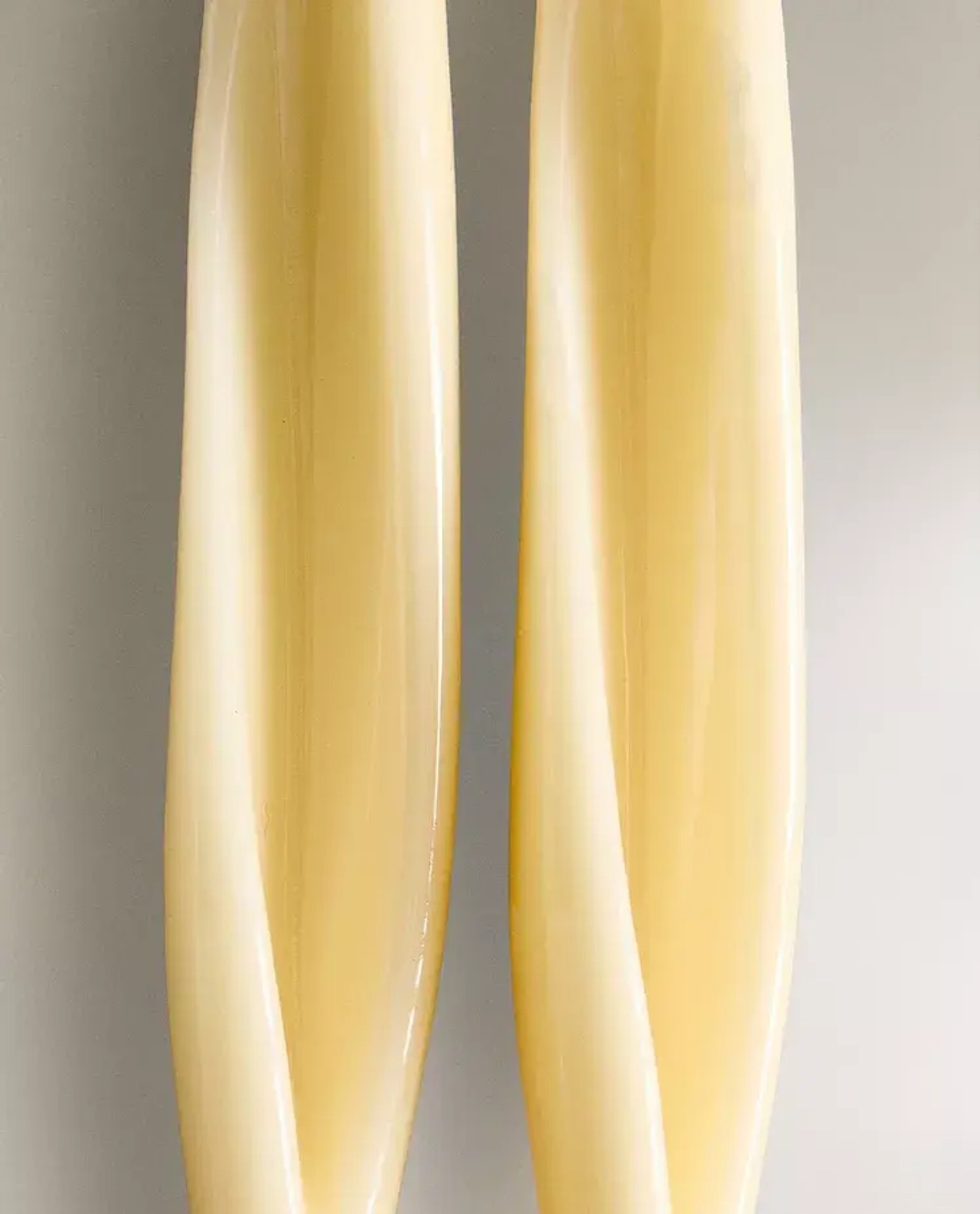 ZARA HOME НАБОР ДЕКОРАТИВНЫХ СВЕЧЕЙ В ФОРМЕ ЛИЛИИ ( 2 ШТ.), БЕЛЫЙ