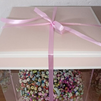 Гипсофила в подарочной коробке Нежная