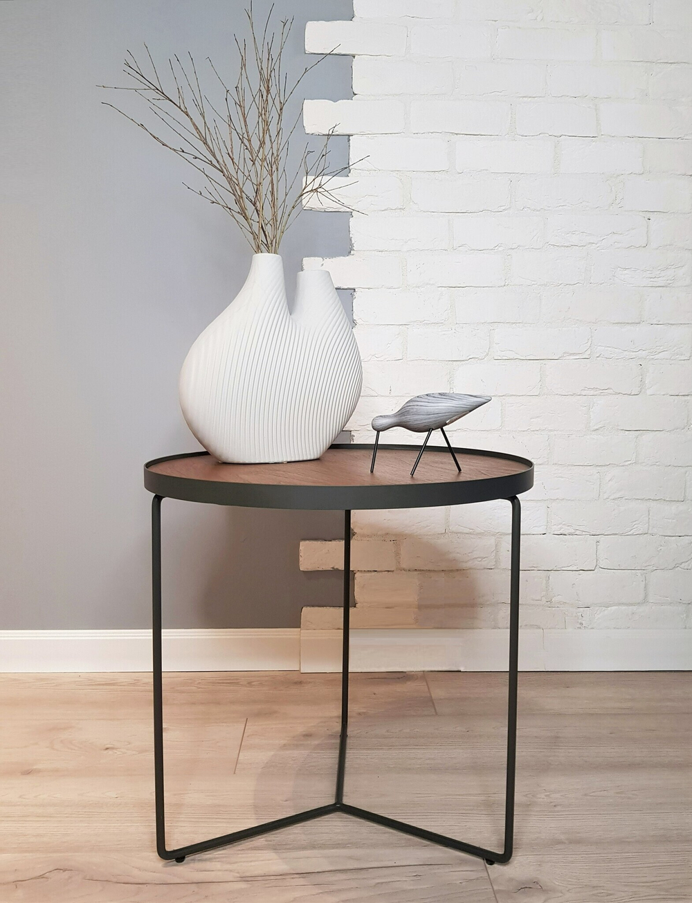 Столик журнальный Holm M