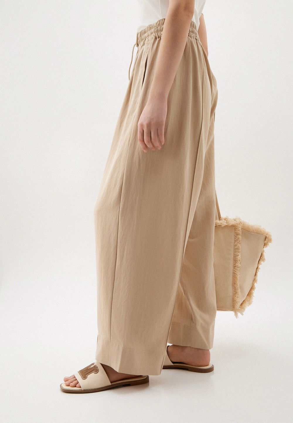 Шлепанцы женские MAX MARA BEACHWEAR BCHCAUCASO