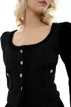 Жакет с вырезом "каре" черный