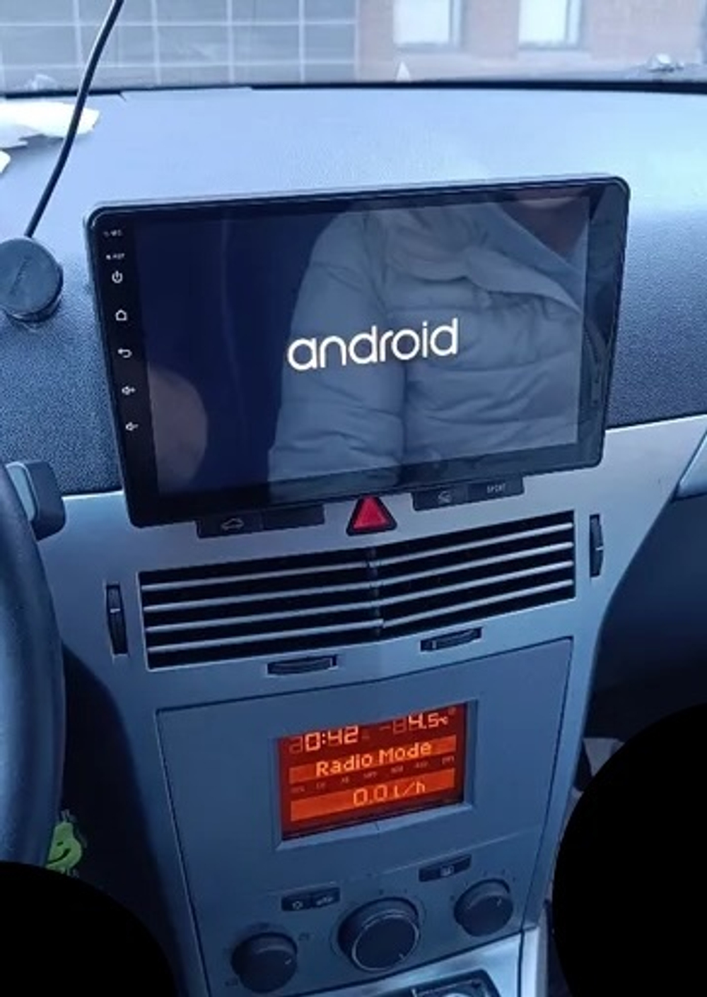 Магнитола для Opel Astra H (перенос БК вниз, серая) - FarCar DX9-7382S монитор 9" IPS на Android 13, 4+64Гб, CarPlay