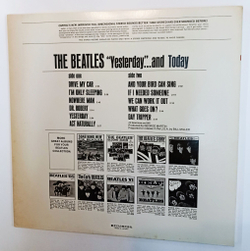Винтажная виниловая пластинка LP The Beatles Yesterday And Today (Japan 1976)