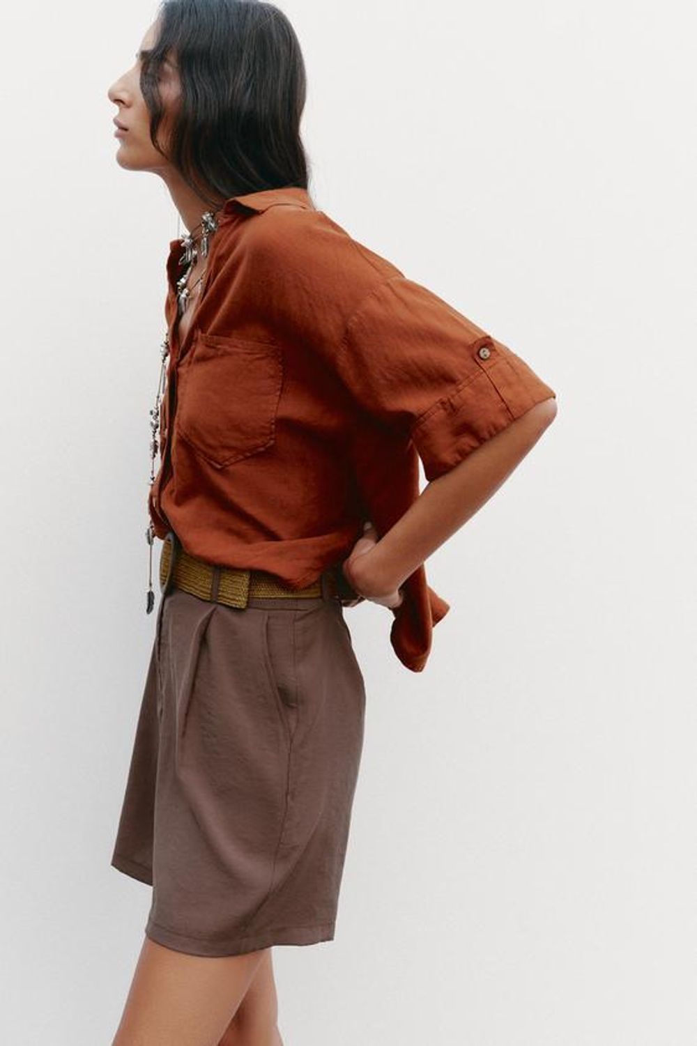 ZARA ШОРТЫ С РЕМНЕМ И ЗАЩИПАМИ, КОРИЧНЕВЫЙ