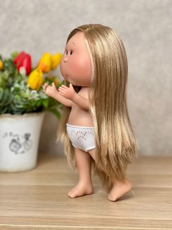 Кукла Nines виниловая 30см MIA без одежды (3000W7A)