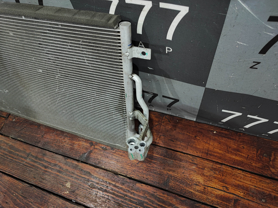 Радиатор кондиционера Geely Coolray 19-нв Б/У Оригинал 8010054000