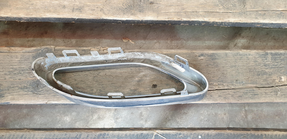 Накладка юбки заднего бампера левая GLS (X166) 15-19 Б/У Оригинал A0008850174