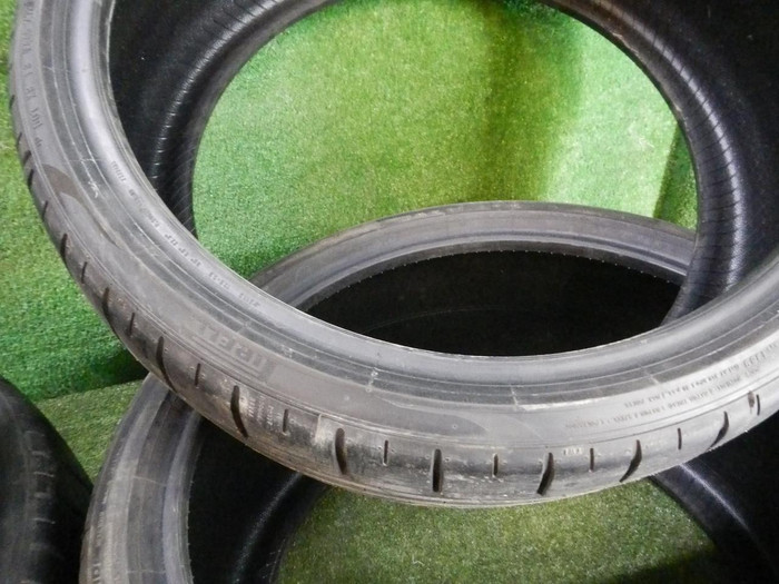 Шина Комплект шин Pirelli P-zero R20 R21