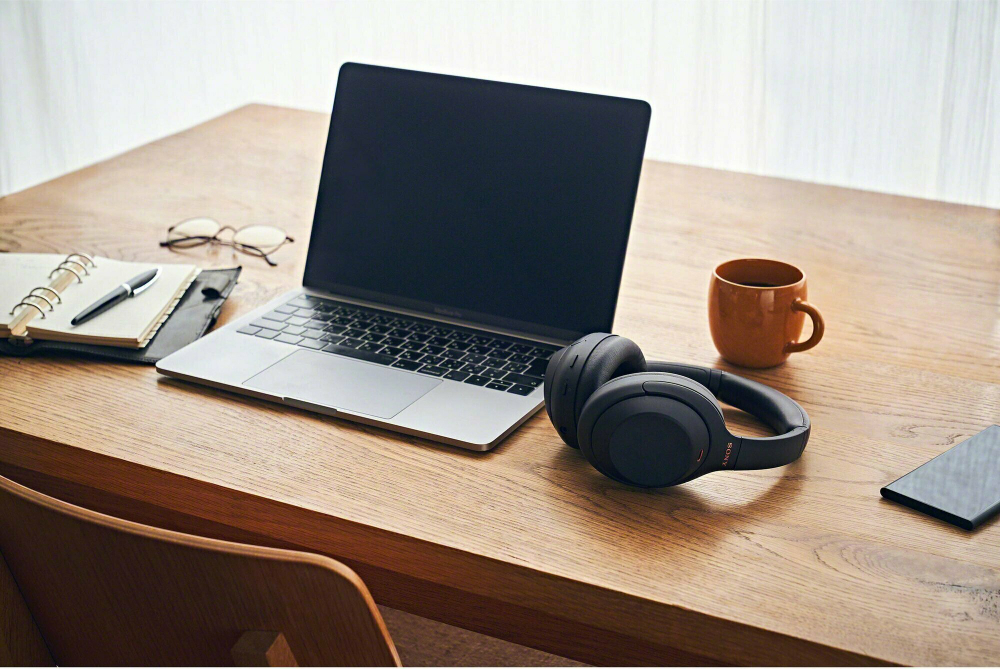 Беспроводные наушники с шумоподавлением Sony WH-1000XM4, Black | Черный