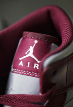 Мужские кроссовки Air Jordan 1 mid "team red" DQ8426-615