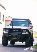 Платформа на крышу и задняя лестница для Toyota Land Cruiser 70 76 LC76 Тойота Прадо Крузак защитный обвес