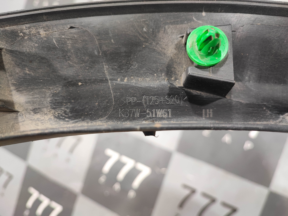 Накладка крыла заднего левого Mazda CX-5 2 (KF) 17-нв Б/У Оригинал KB7W51W60E