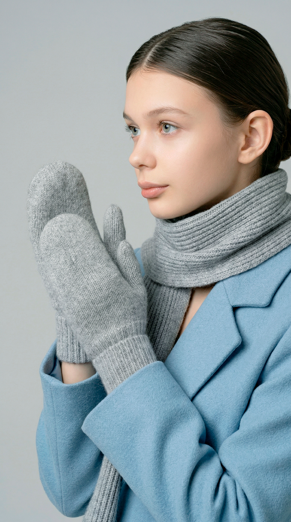 Варежки В805-03 серые