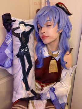 Мини дакимакура Юри Кацуки из Юри на льду арт. M0312, 60х20 см