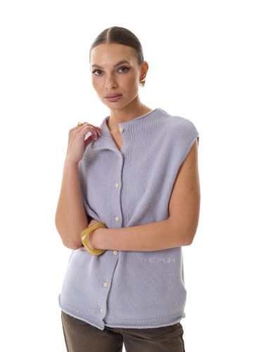 Лиловый шерстяной жилет на пуговицах