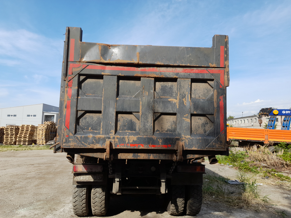 Howo ZZ* 6x6 Самосвал ZZ3327S3857E (Дизельный, 9,7 л, 373 л.с., МТ)