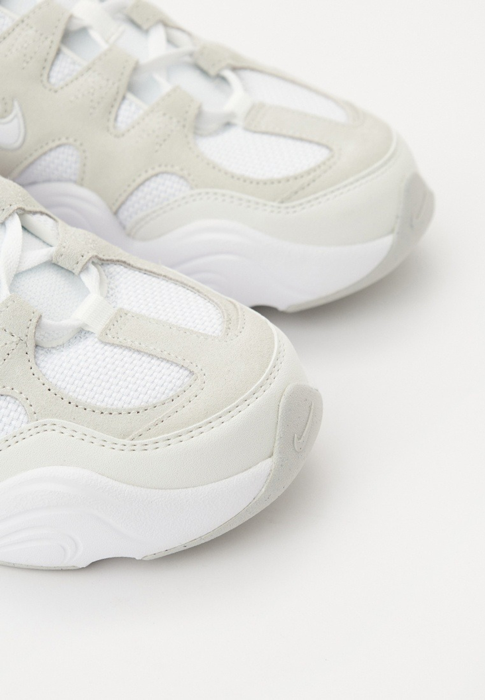 Кроссовки женские NIKE W TECH HERA