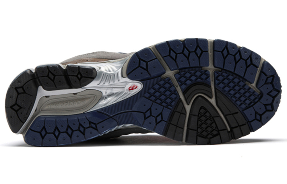 Кроссовки New Balance Nb 2002R Pouch