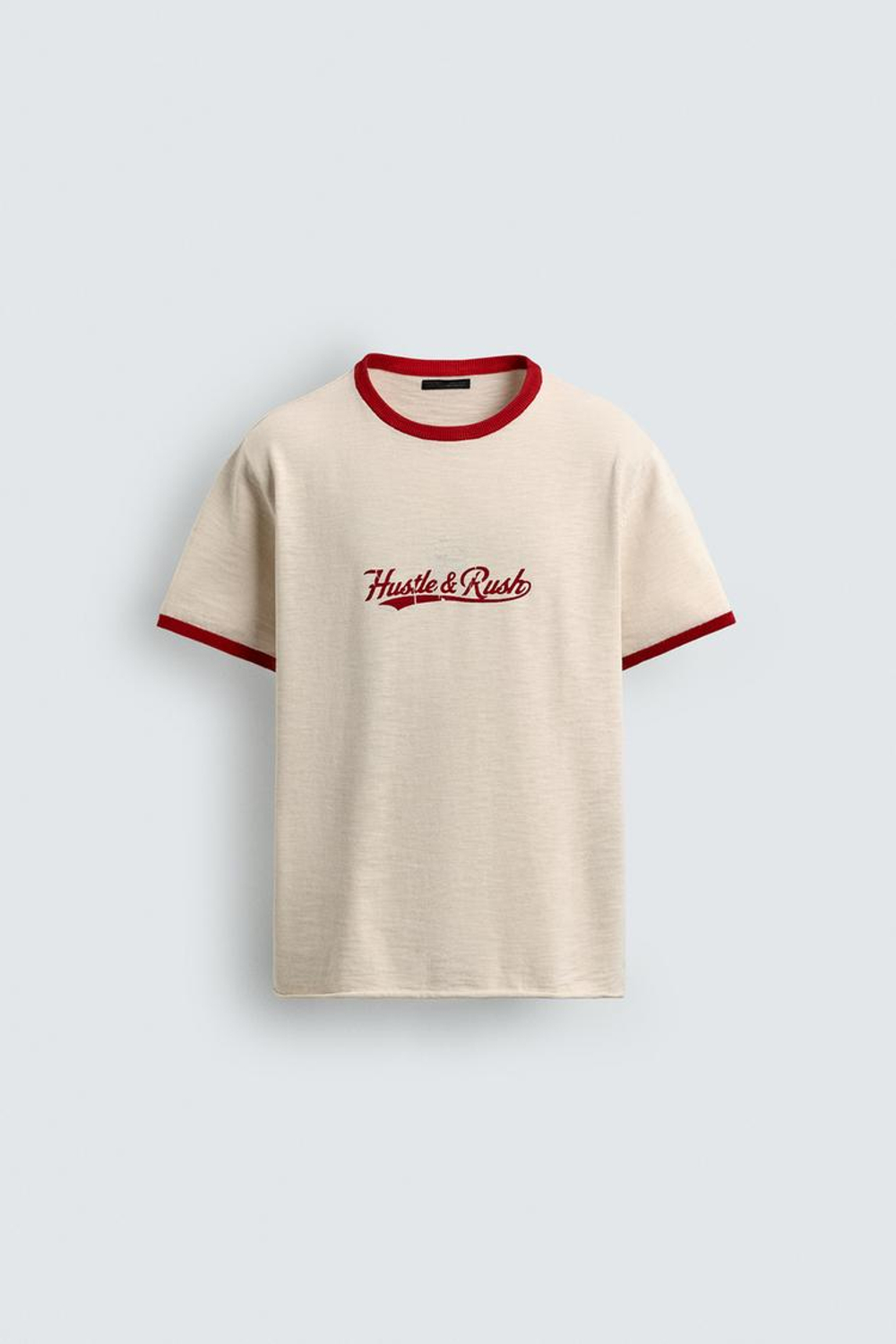 ZARA ФУТБОЛКА С КОНТРАСТНЫМ ТЕКСТОВЫМ ПРИНТОМ, ЭКРЮ