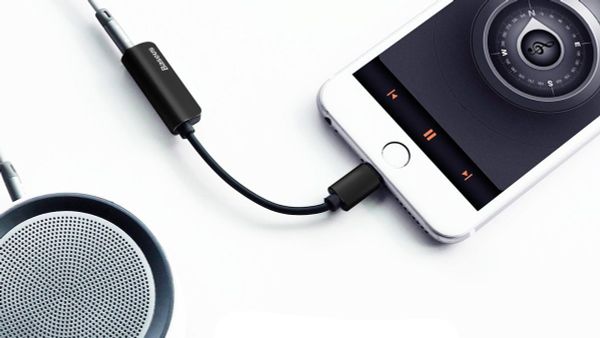 Аудио-переходник Baseus L32 IP Male to 3.5 mm and Lightning Female Adapter (с разъемом для зарядки) CALL32-01 Черный