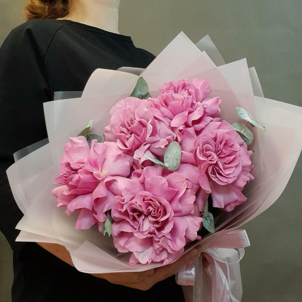 Букет из пионовидных премиальных французских роз
