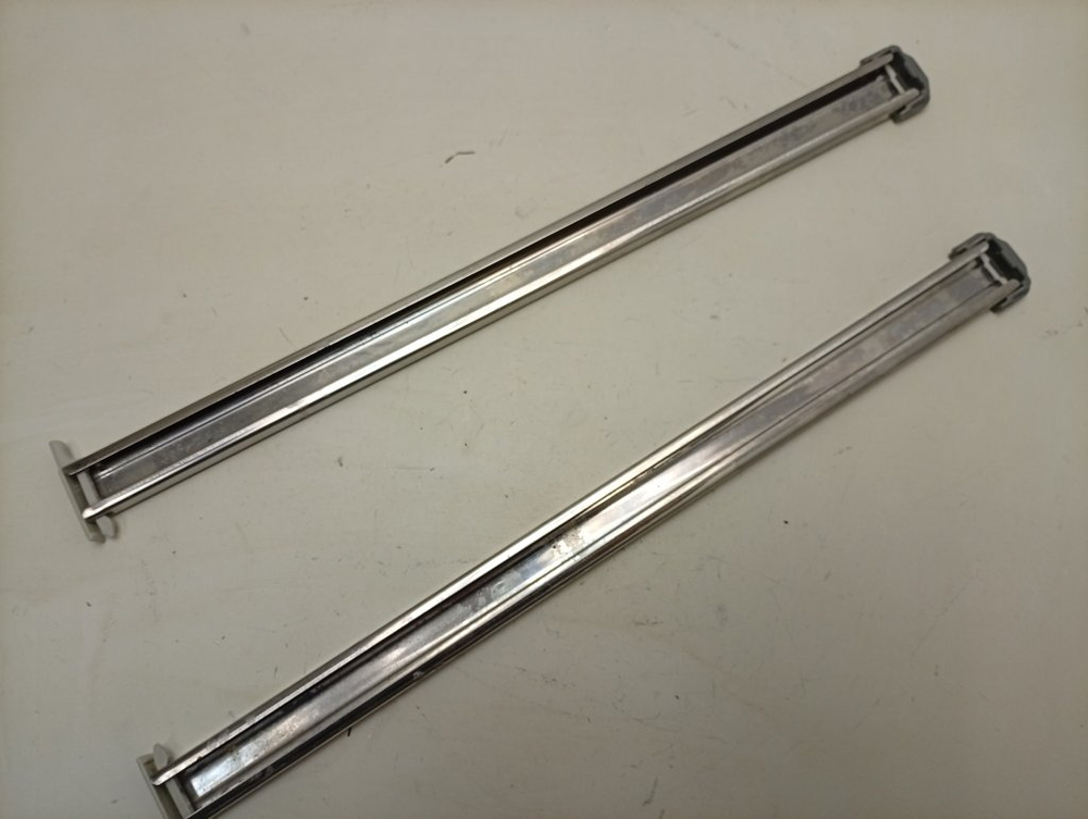 ESL46050 ктп8 Направляющие верхней корзины для посудомоечных машин AEG Electrolux Zanussi 1170542003 б/у