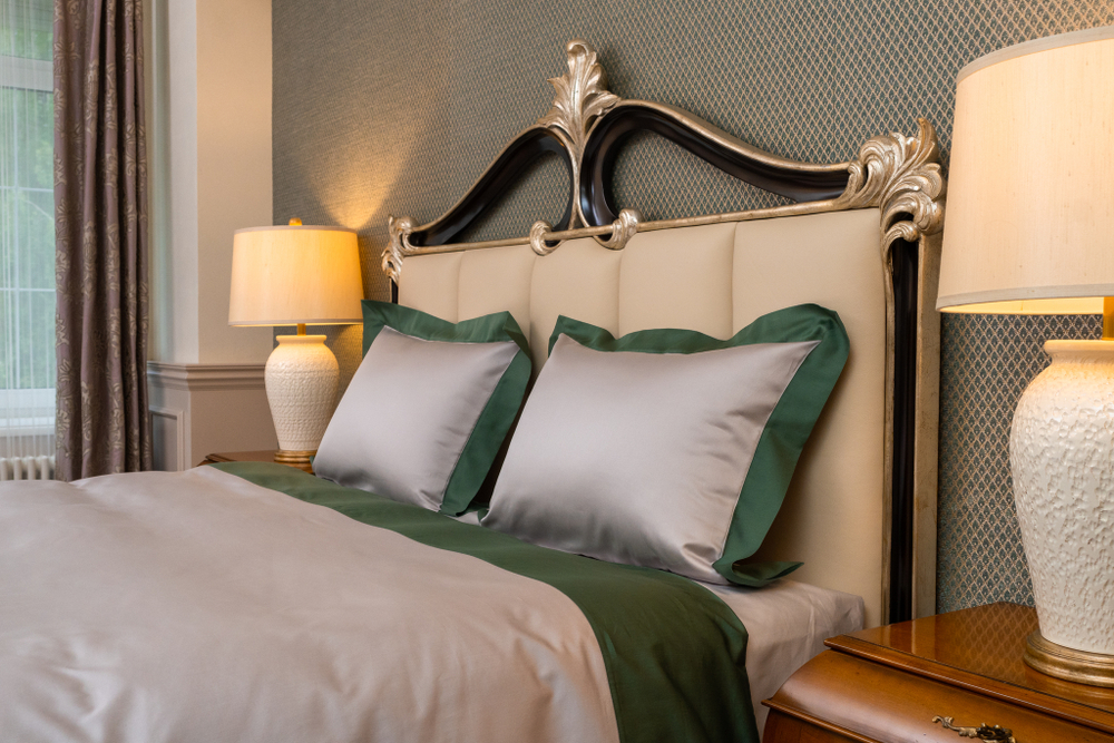 Постельное белье 2 спальное евро макси Сlaire Batiste Moro Diamante серый/зеленый