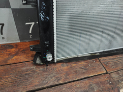 Радиатор двигателя Omoda S5 22-нв Б/У Оригинал 302000696AA