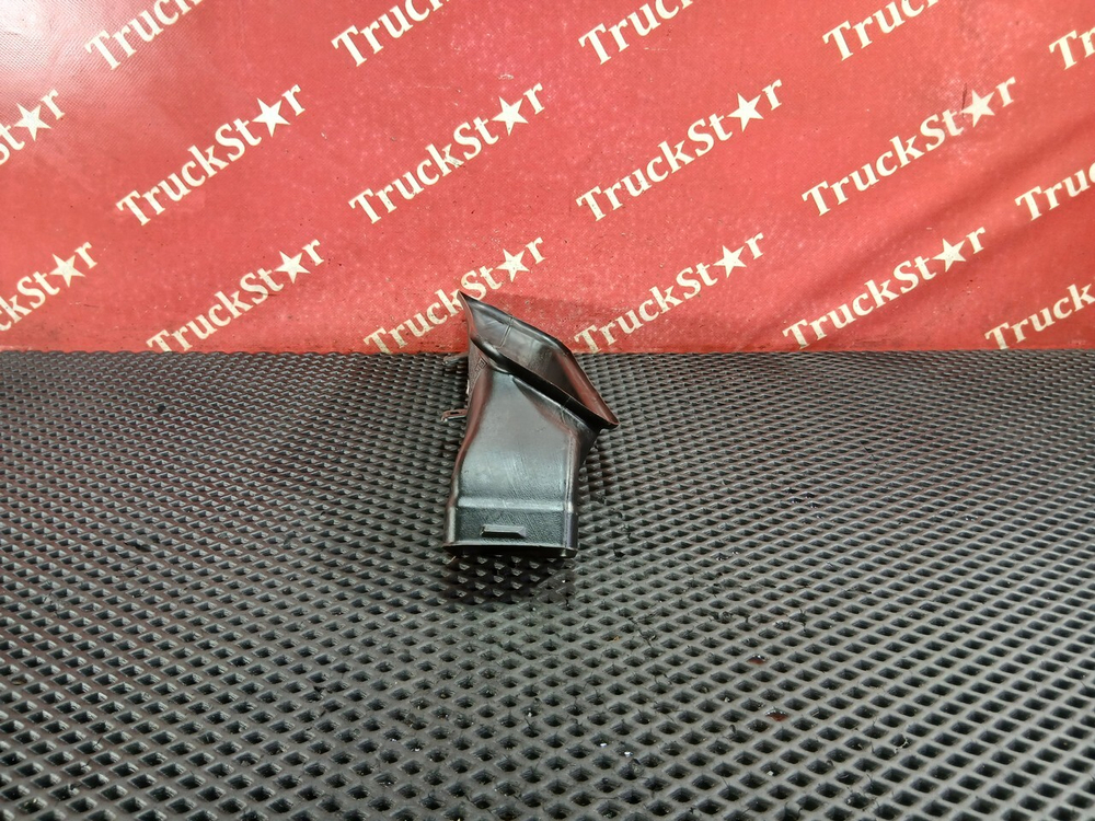 Воздуховод отопителя 2023г