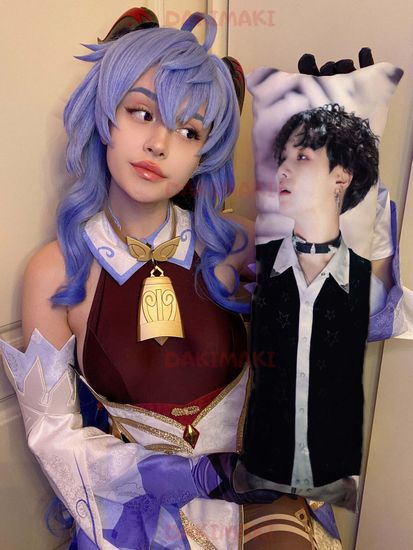 Мини дакимакура Шуга из БТС | BTS арт. M0767, 60х20 см