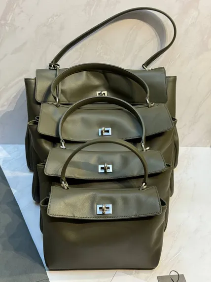 BALENCIAGA RODEO HANDBAG зеленый