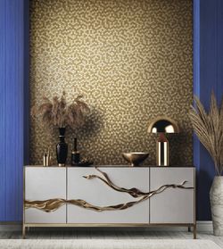 Papis Loveday Fashion Icon