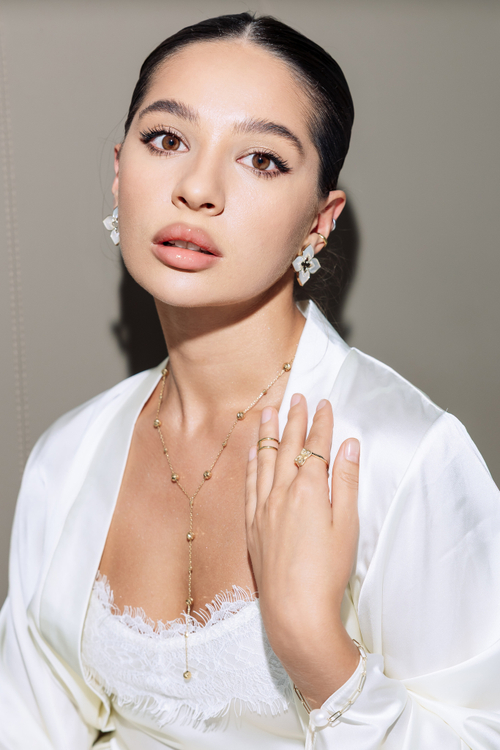 Колье - галстук "QUIET LUXURY" с шариками в золочении